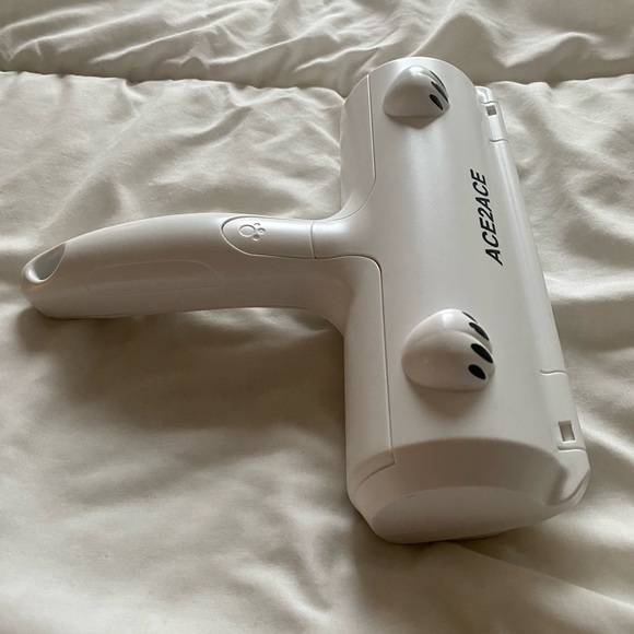 Pet Hair Remover Roller ACE2ACE Reusable Hair Remover Brush For Cats & Dogs - Picture 3 of 5